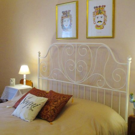 Diletta Oasi Bed & Breakfast Catania Bagian luar foto
