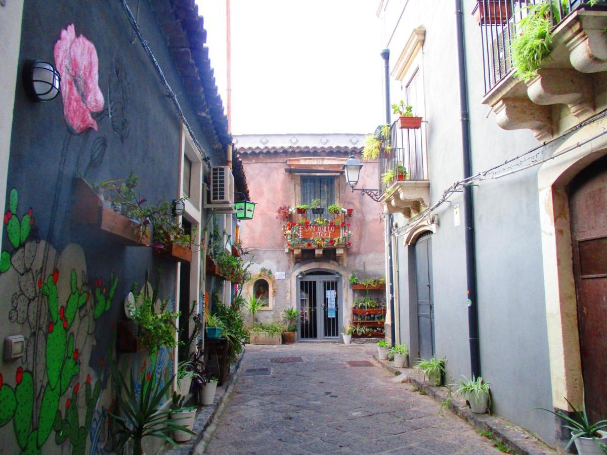 Diletta Oasi Bed & Breakfast Catania Bagian luar foto