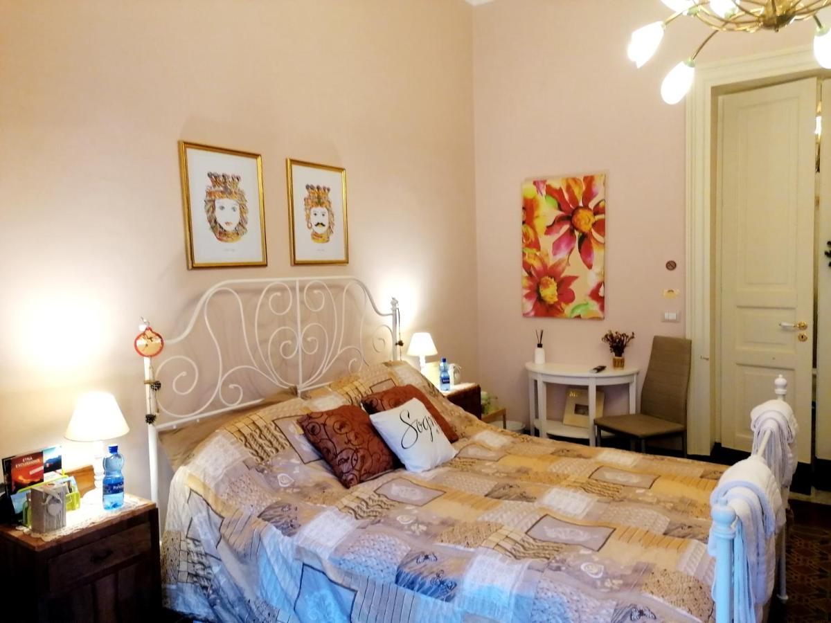 Diletta Oasi Bed & Breakfast Catania Bagian luar foto
