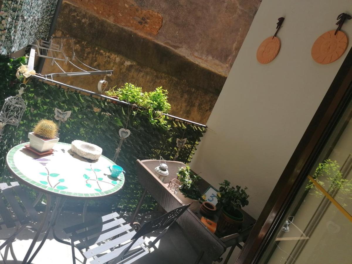 Diletta Oasi Bed & Breakfast Catania Bagian luar foto