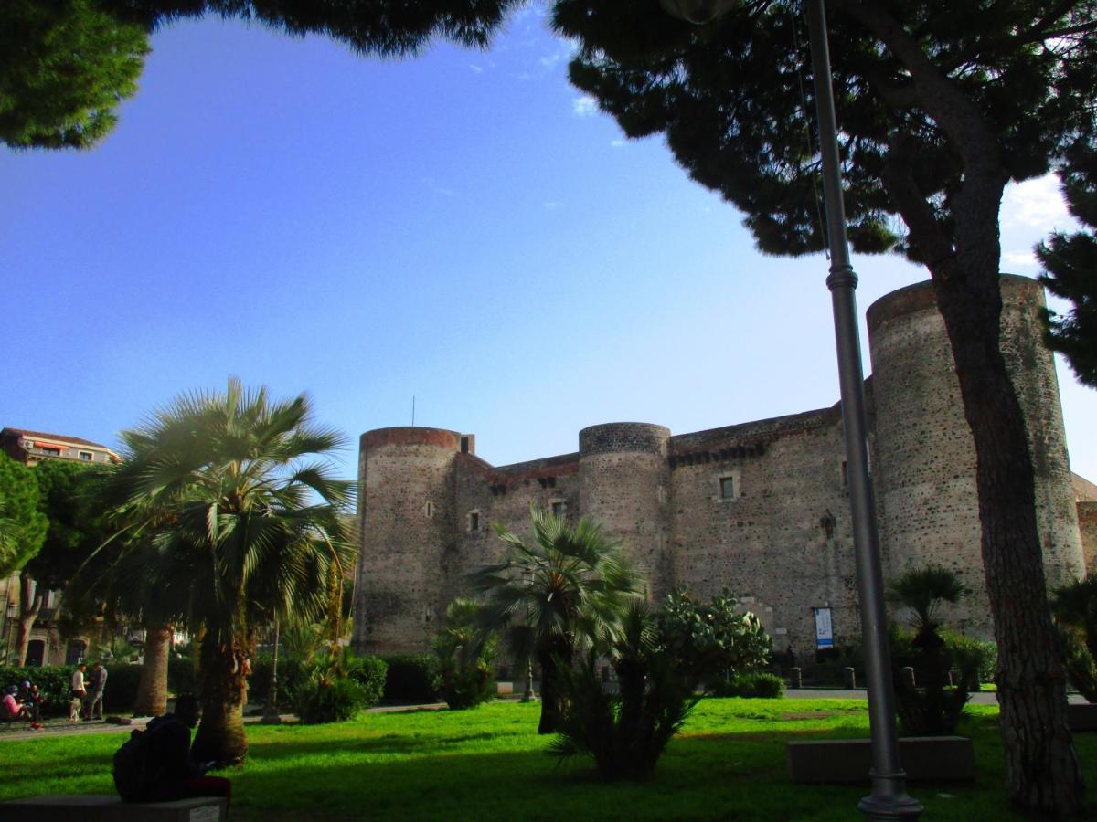 Diletta Oasi Bed & Breakfast Catania Bagian luar foto